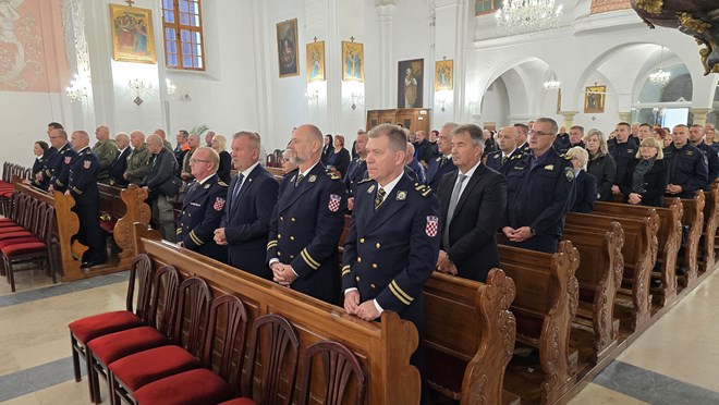 Biskup Radoš predslavio misu povodom Dana policije za Policijsku upravu varaždinsku